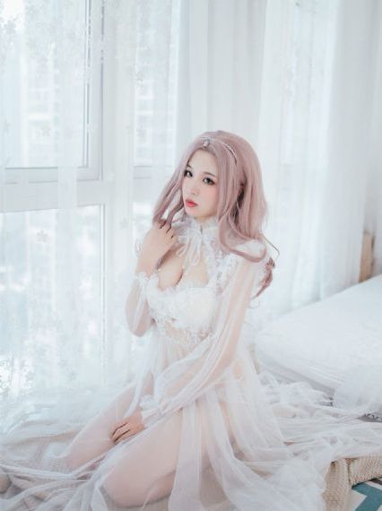 国产白嫩美乳精品2022_HD在线观看完整版